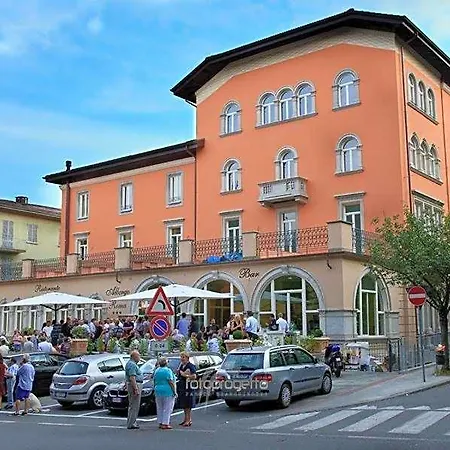 Roma 3*